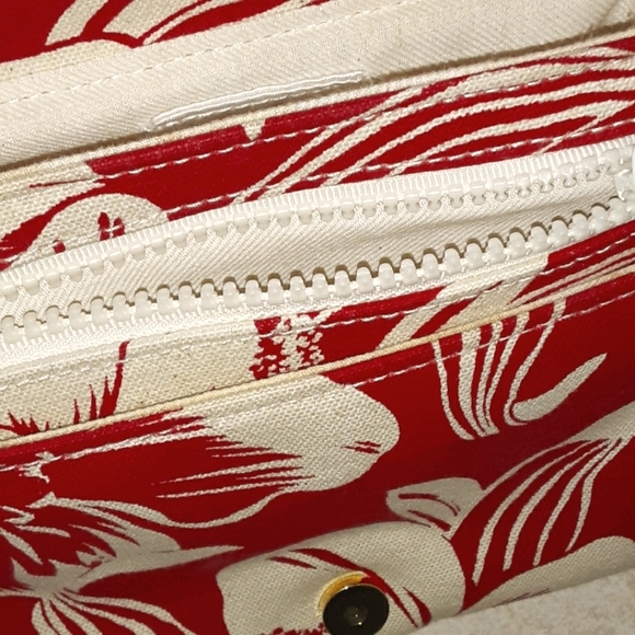 NWOT Liz Claiborne purse - Picture 10 of 11